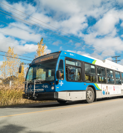 Laval et la STL réactivent quatre lignes d’autobus pour améliorer la mobilité des personnes aînéesLa Ville de Laval est heureuse