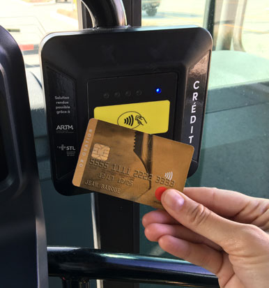 Maintenant dans tous nos bus - paiement à bord par carte de crédit!